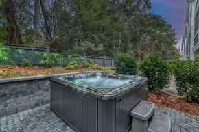 15% off 7 Night Stays Aug- Oct CUSTOM HOME, POOL, HOT TUB, FIREPIT, ELEVATOR, WALK TO BEACH